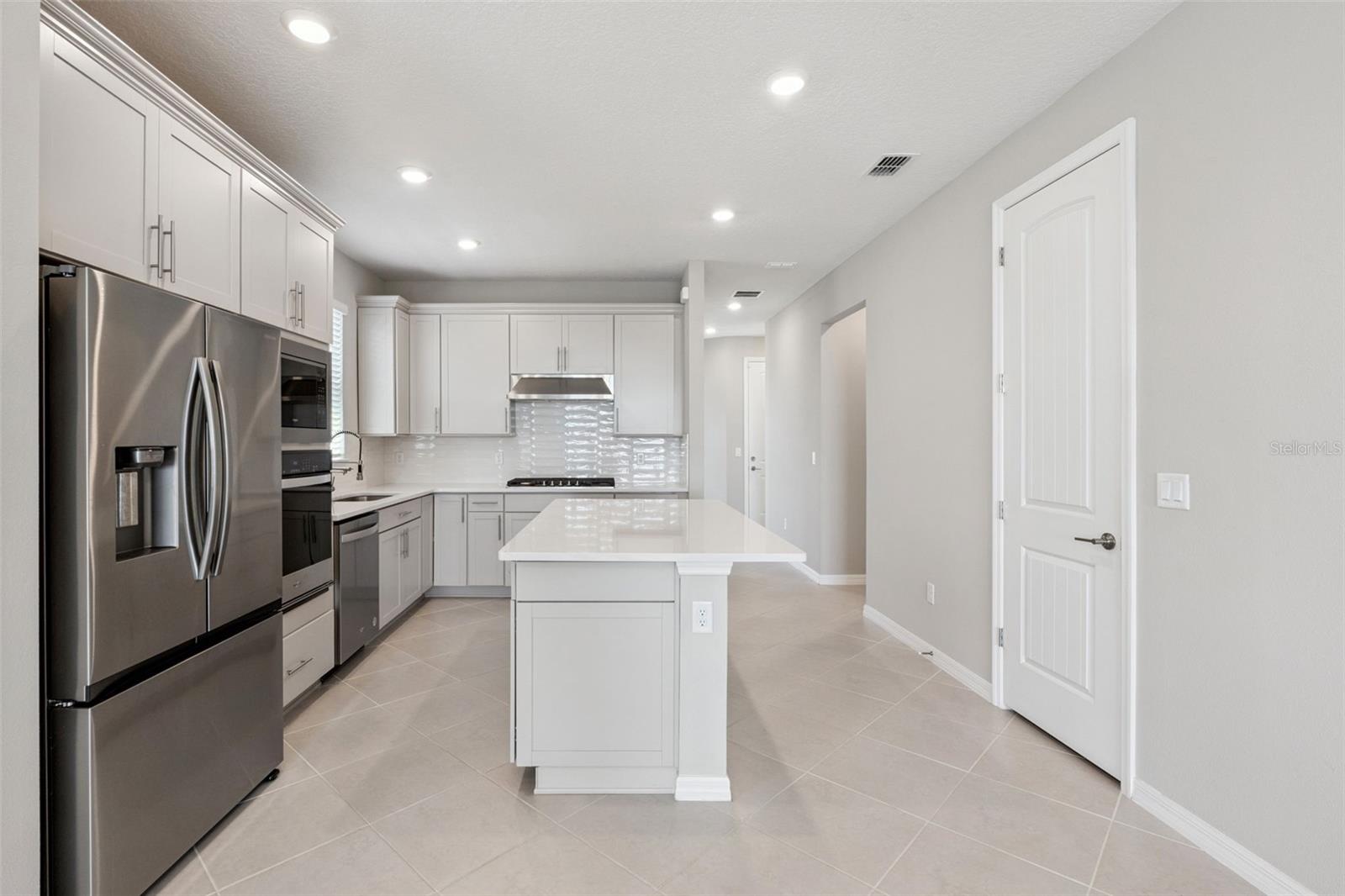 2766 PURPLE MEADOW CT, MINNEOLA, FL, 34715