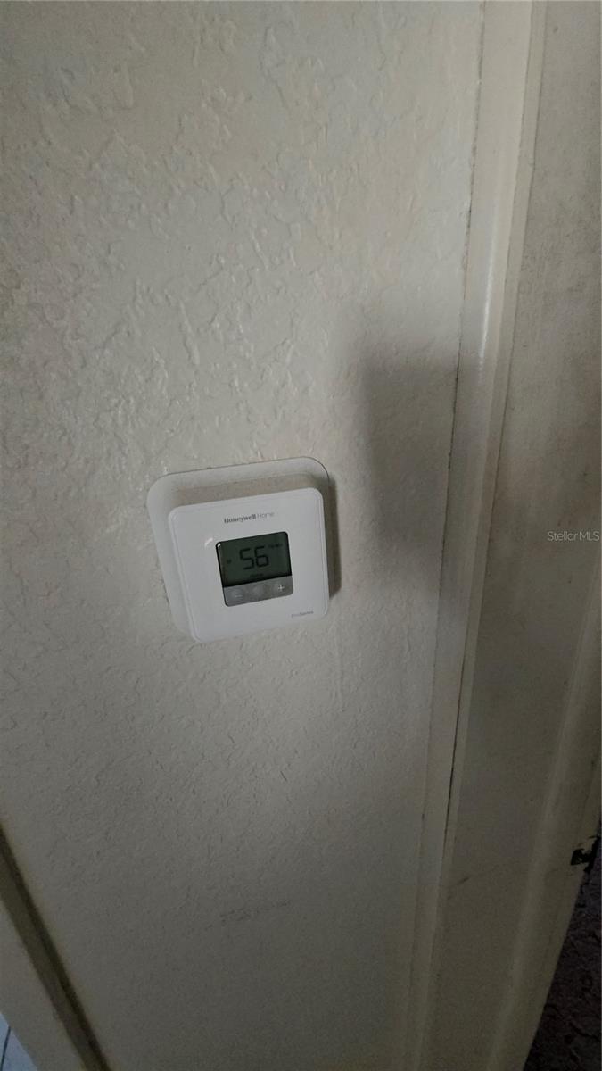 R4910633 Property Photo