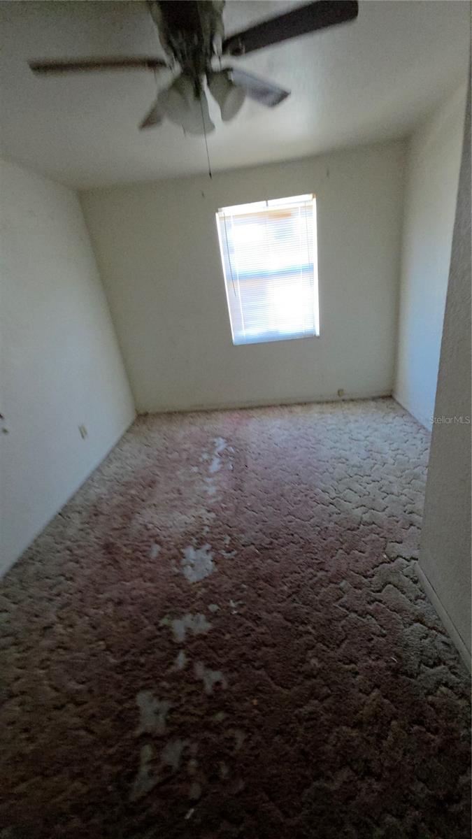 R4910633 Property Photo