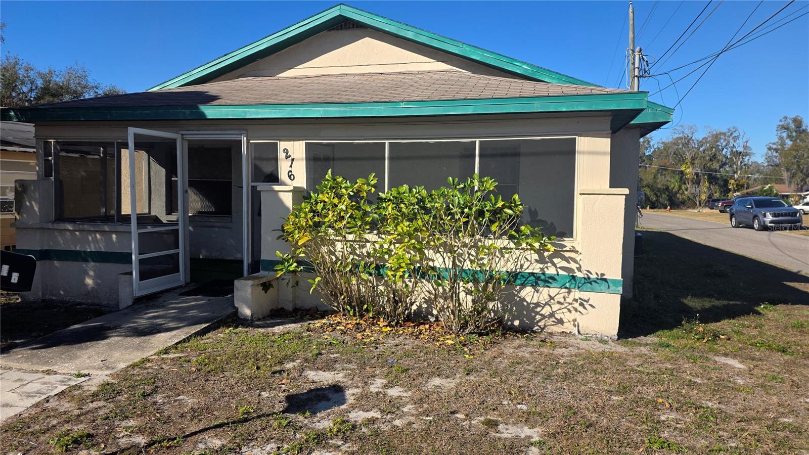 R4910633 Property Photo