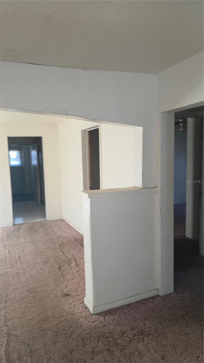 R4910633 Property Photo