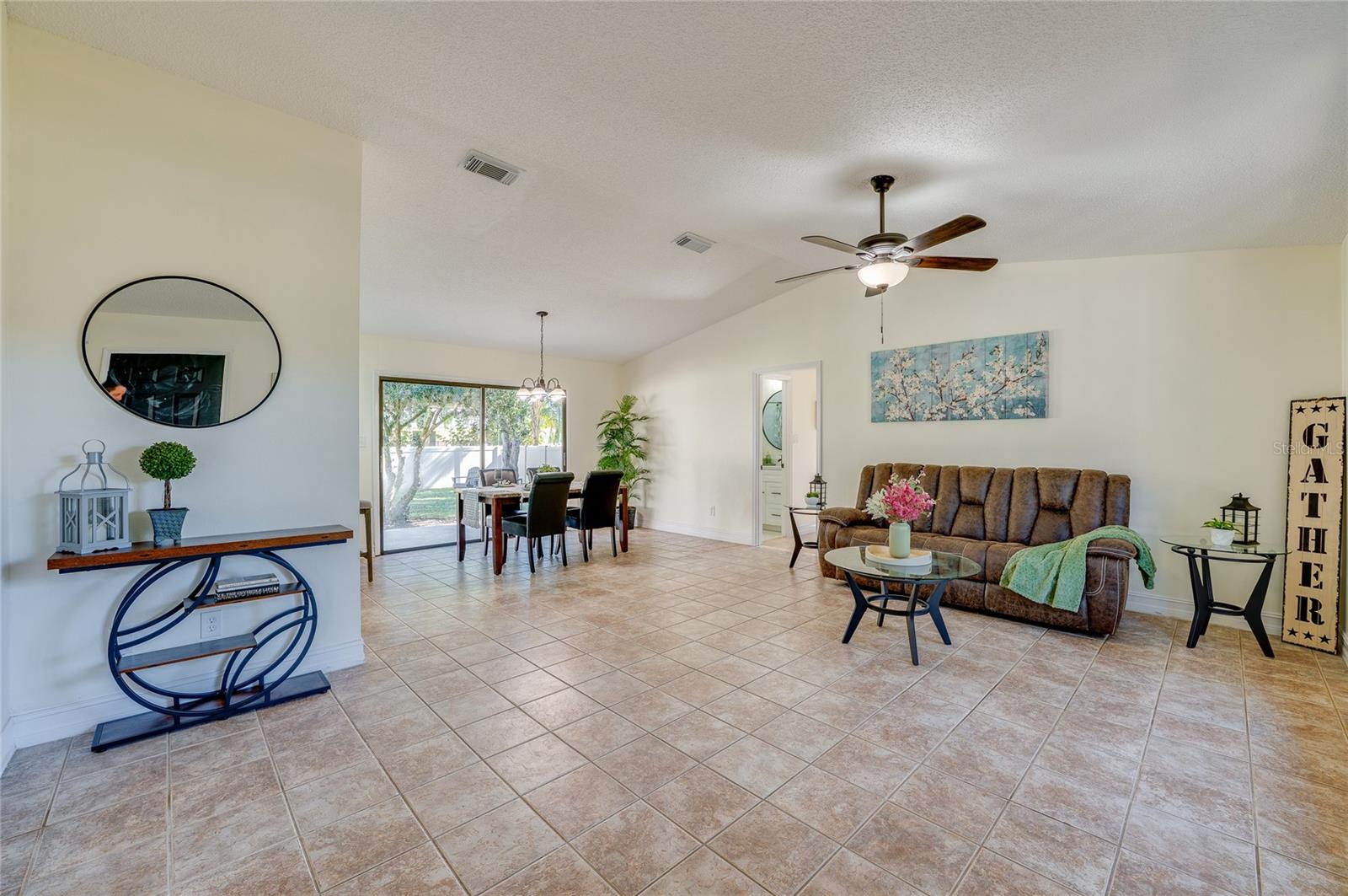 2425 ROYAL PALM DR, EDGEWATER, FL, 32141