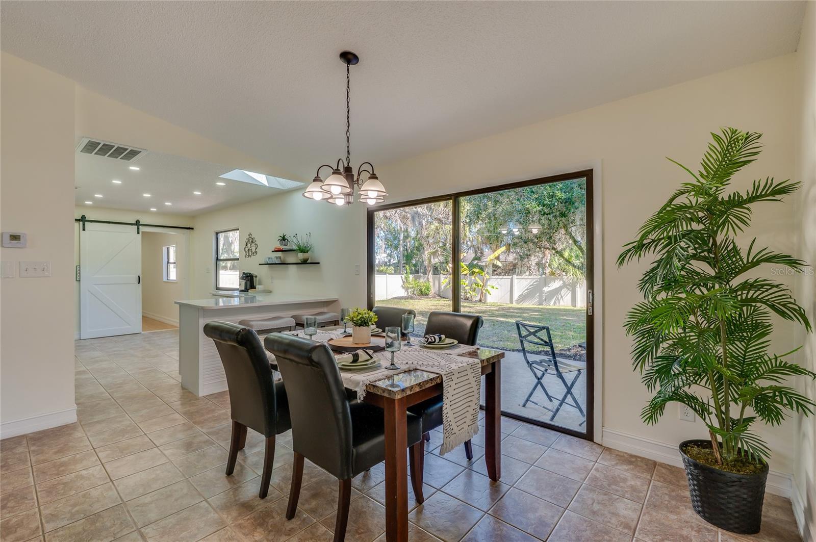 2425 ROYAL PALM DR, EDGEWATER, FL, 32141