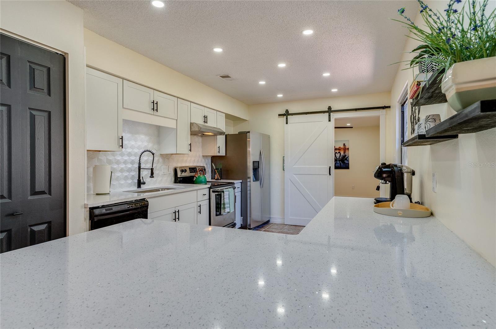 2425 ROYAL PALM DR, EDGEWATER, FL, 32141