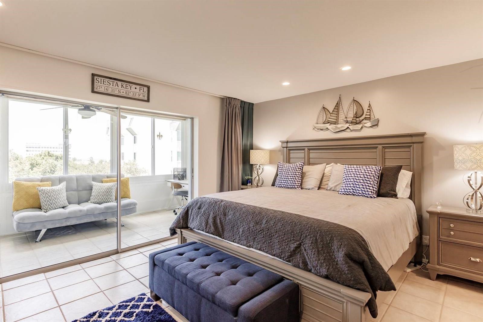 1255 E PEPPERTREE DR #403, SARASOTA, FL, 34242