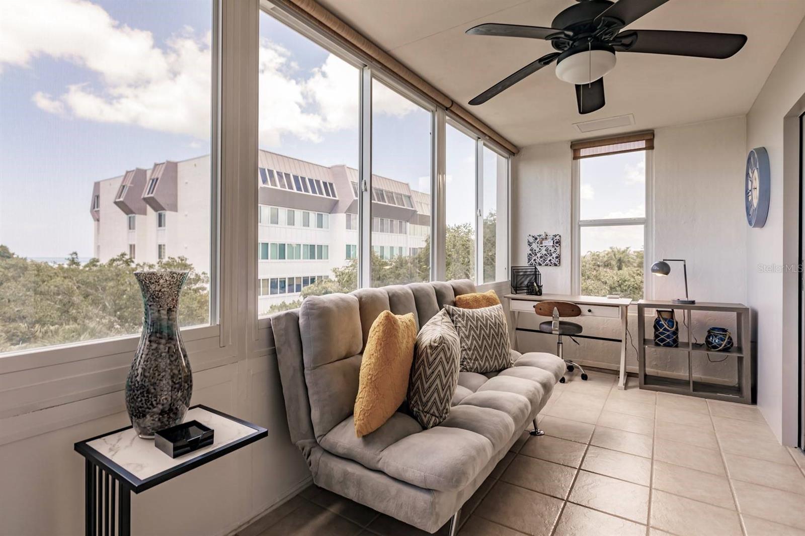 1255 E PEPPERTREE DR #403, SARASOTA, FL, 34242