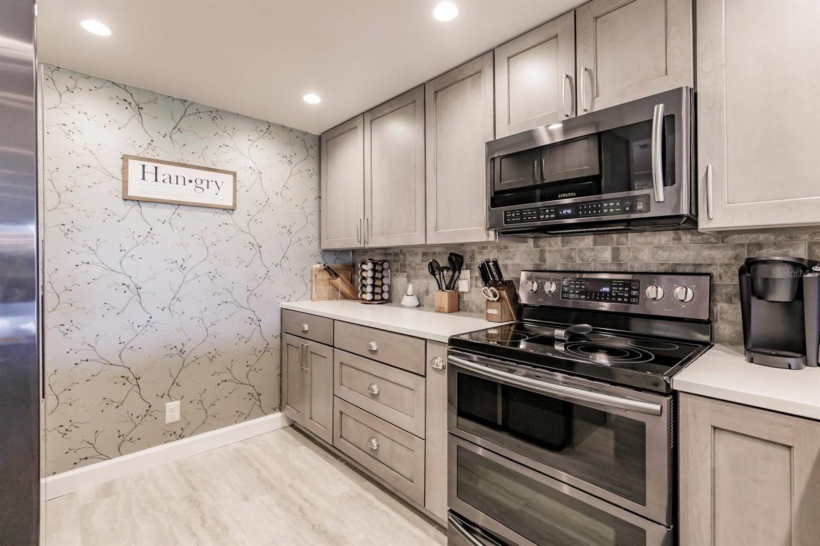 1255 E PEPPERTREE DR #403, SARASOTA, FL, 34242