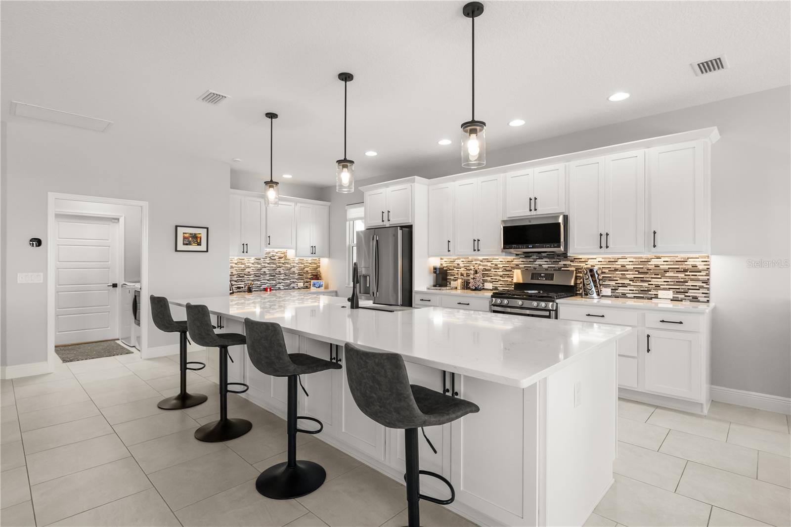 6605 NEWELL LOOP, THE VILLAGES, FL, 32163