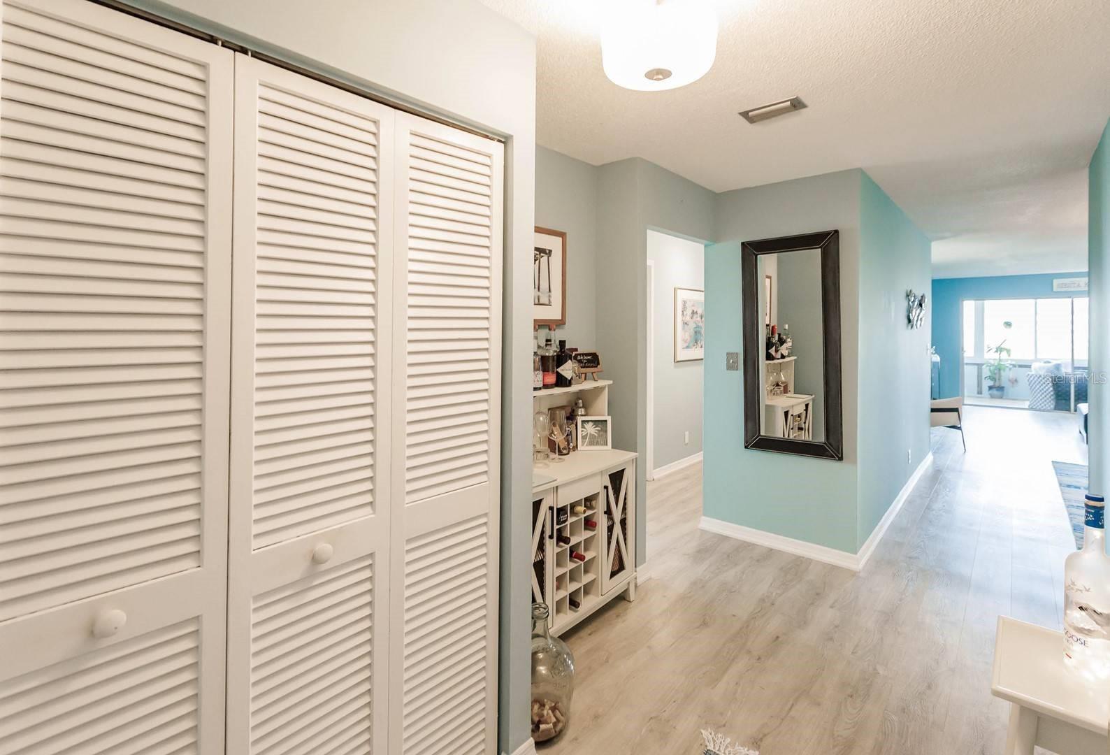 1255 E PEPPERTREE DR #501, SARASOTA, FL, 34242