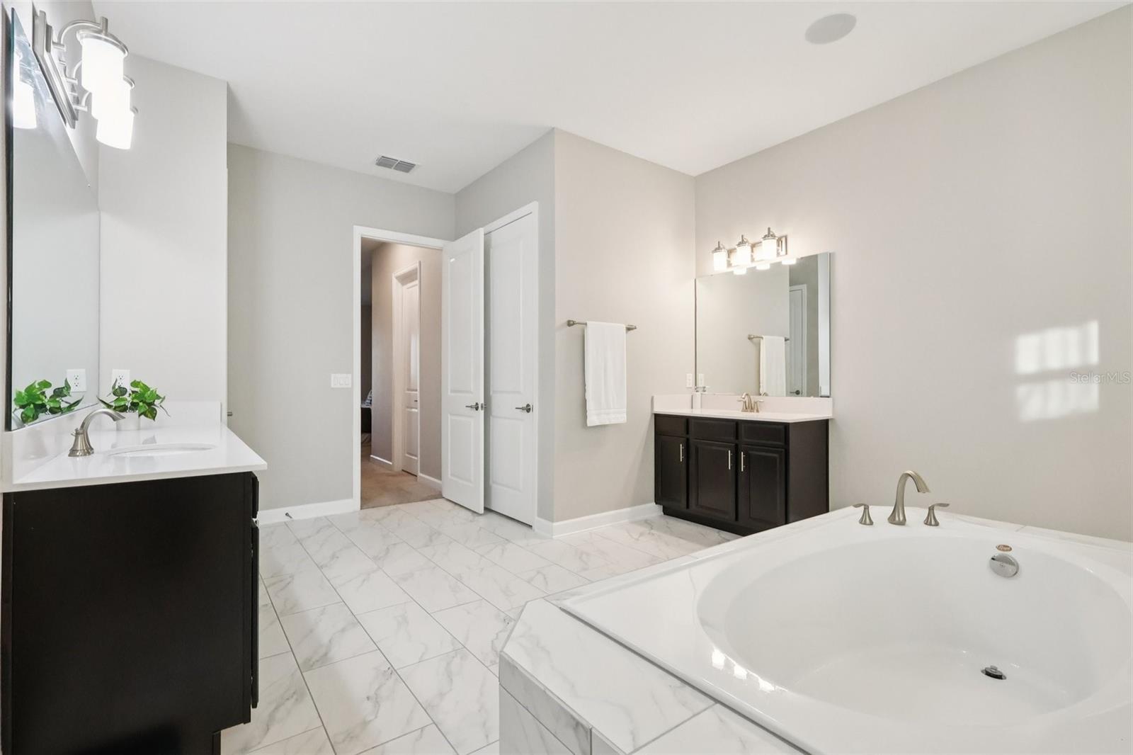 8847 FALLEN OAK DR, DAVENPORT, FL, 33896