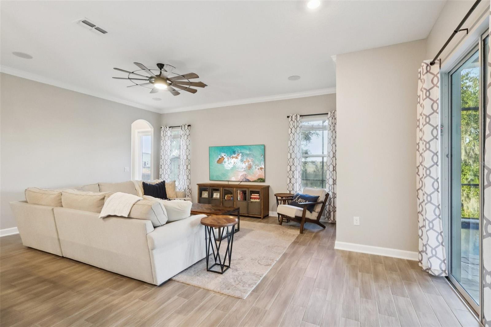 8847 FALLEN OAK DR, DAVENPORT, FL, 33896