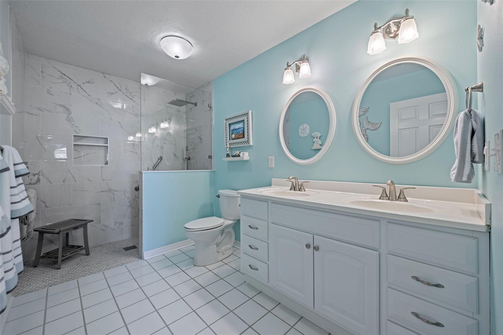 1207 BLUEWATER DR, SUN CITY CENTER, FL, 33573