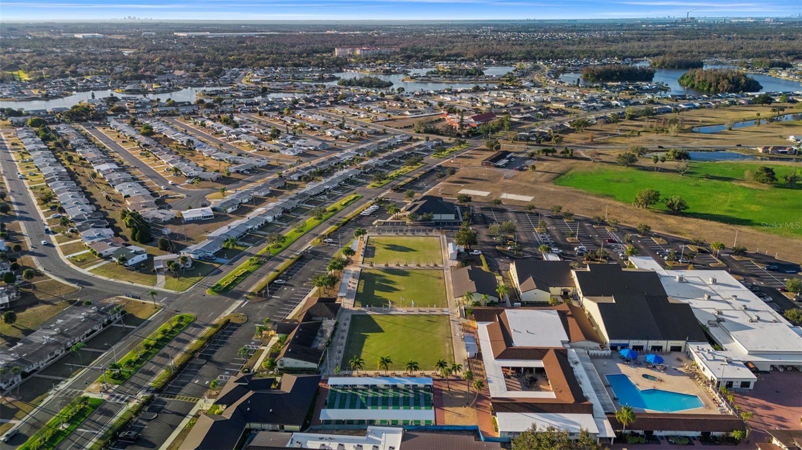 1207 BLUEWATER DR, SUN CITY CENTER, FL, 33573