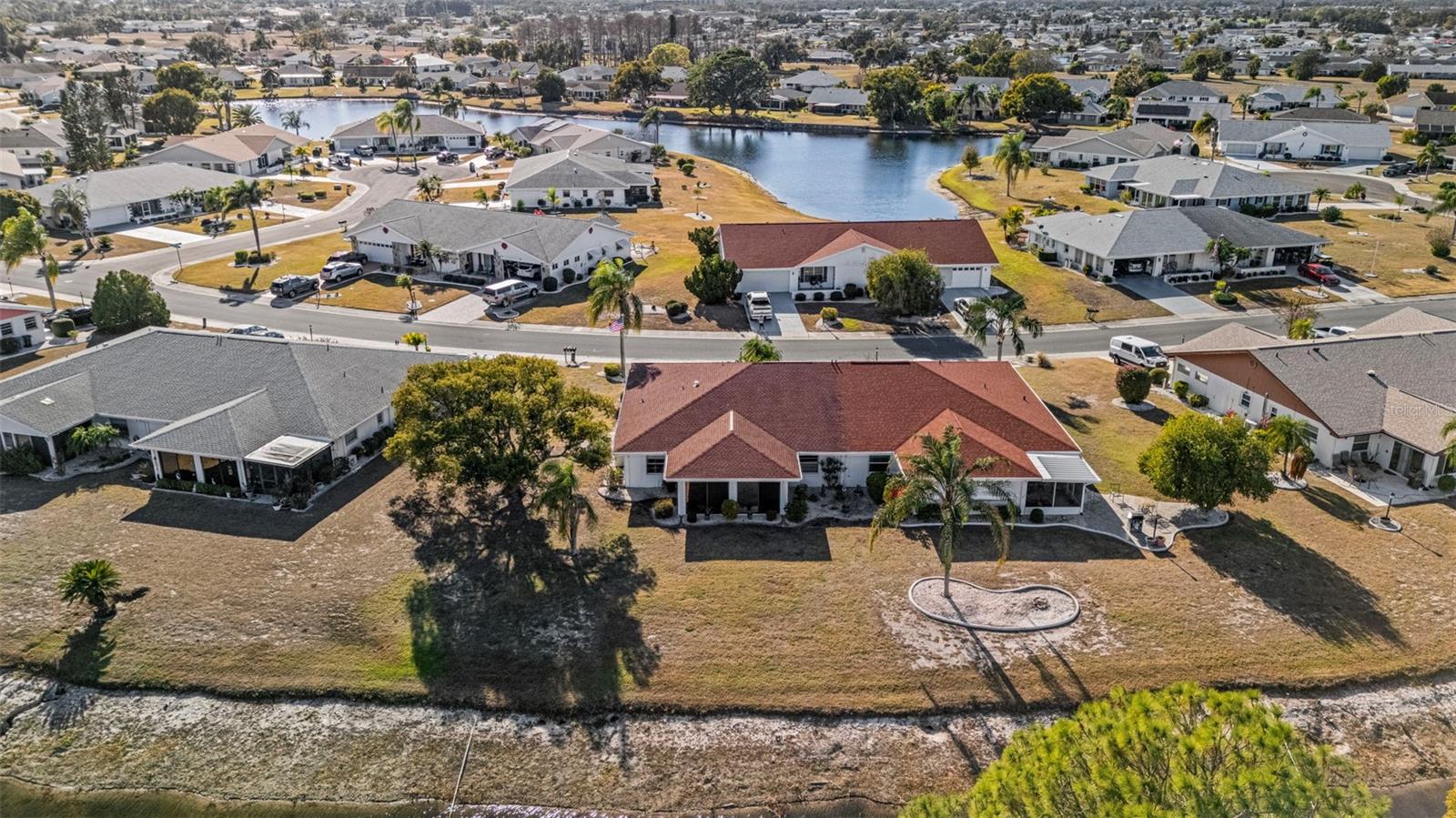 1207 BLUEWATER DR, SUN CITY CENTER, FL, 33573