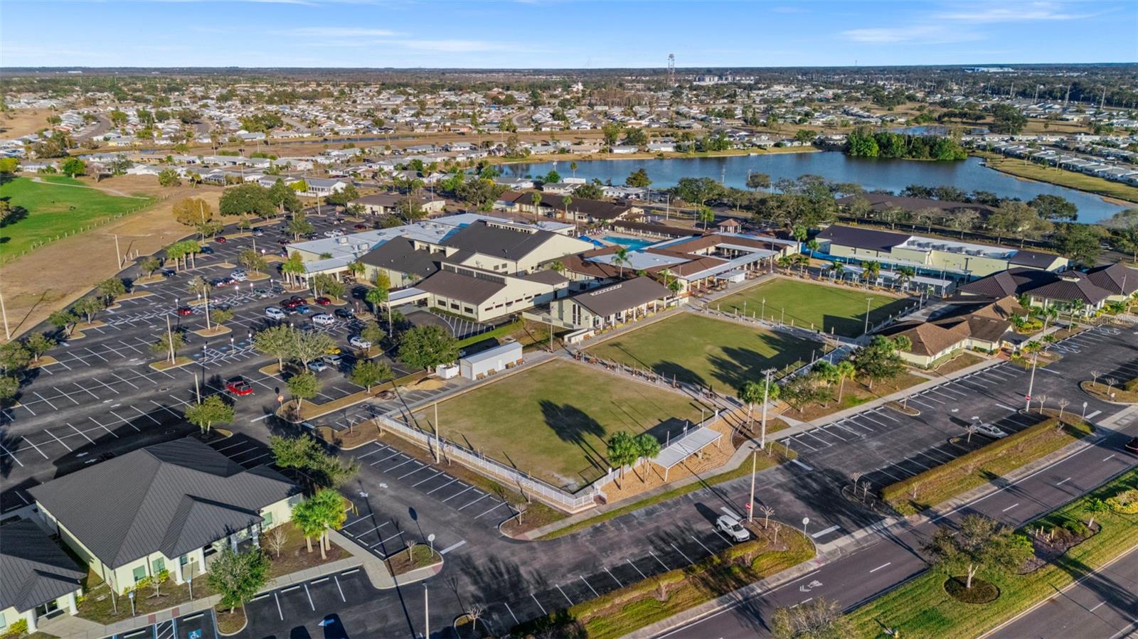 1207 BLUEWATER DR, SUN CITY CENTER, FL, 33573