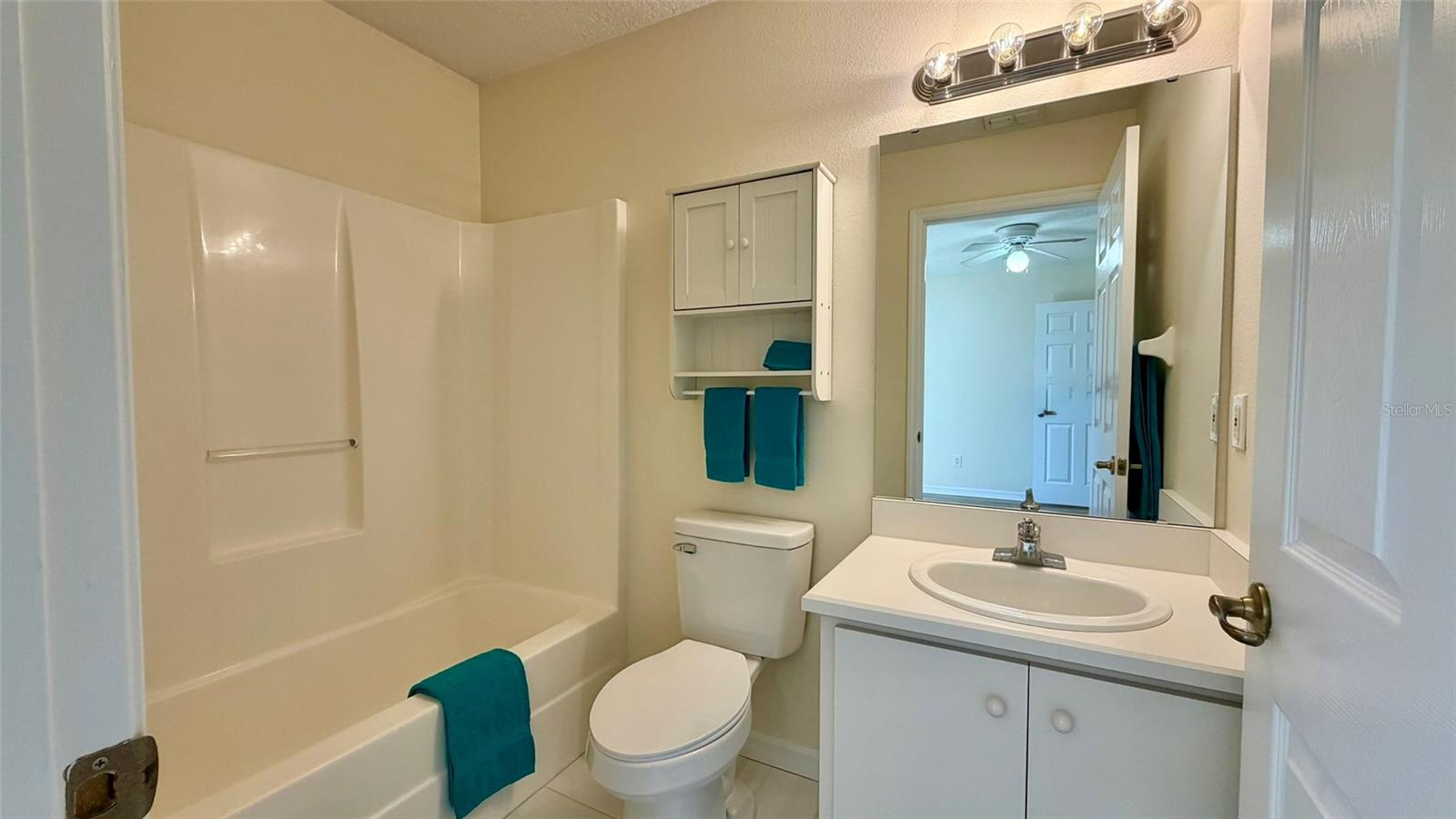 8 RIPCORD LN, PALM COAST, FL, 32164