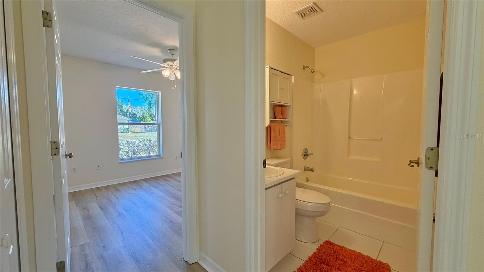 8 RIPCORD LN, PALM COAST, FL, 32164