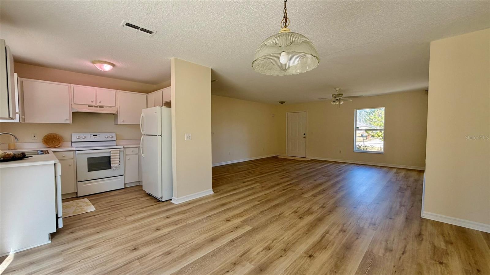 8 RIPCORD LN, PALM COAST, FL, 32164