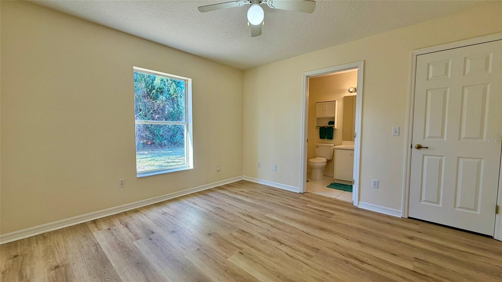 8 RIPCORD LN, PALM COAST, FL, 32164