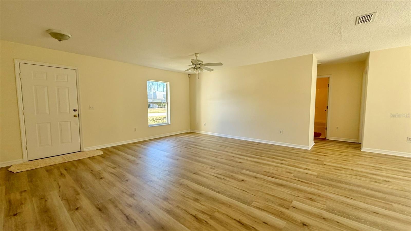 8 RIPCORD LN, PALM COAST, FL, 32164