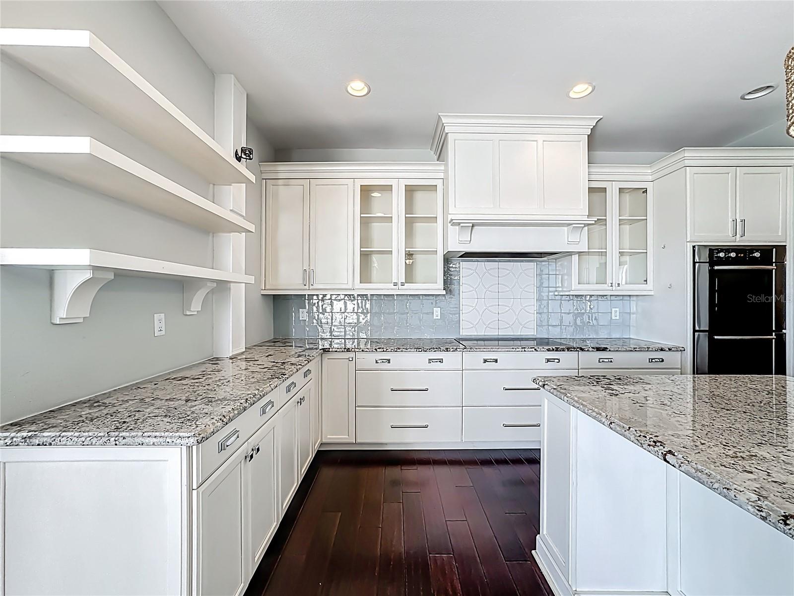 A4680377 Property Photo