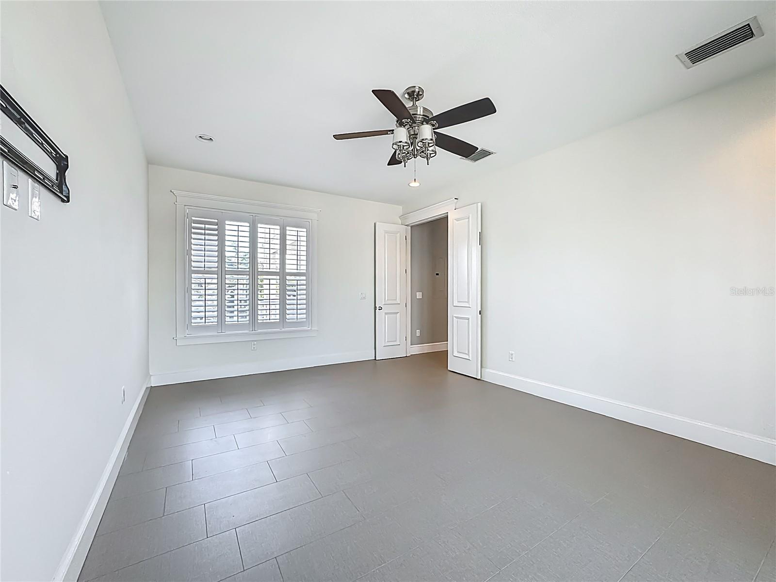 A4680377 Property Photo