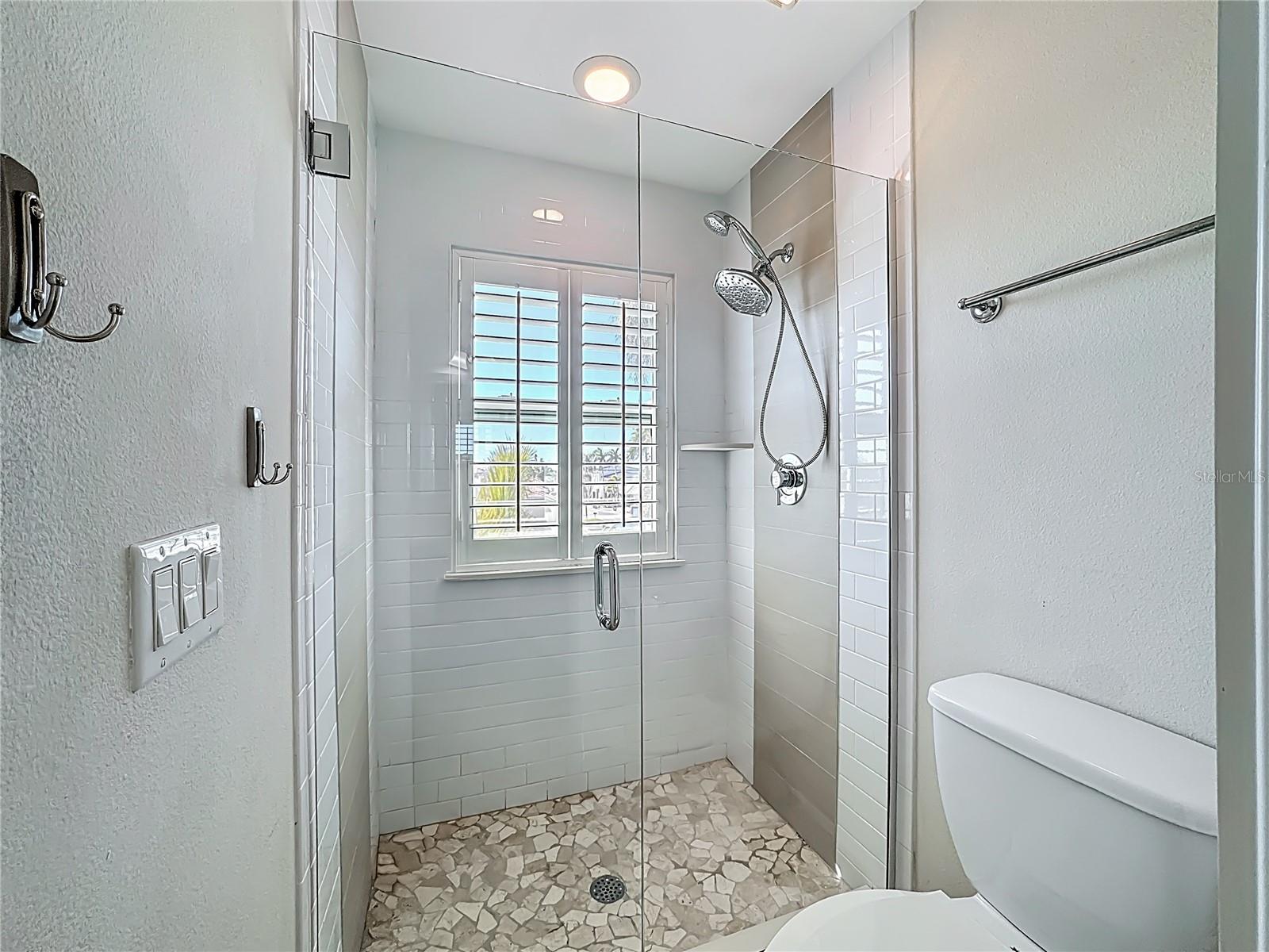 A4680377 Property Photo