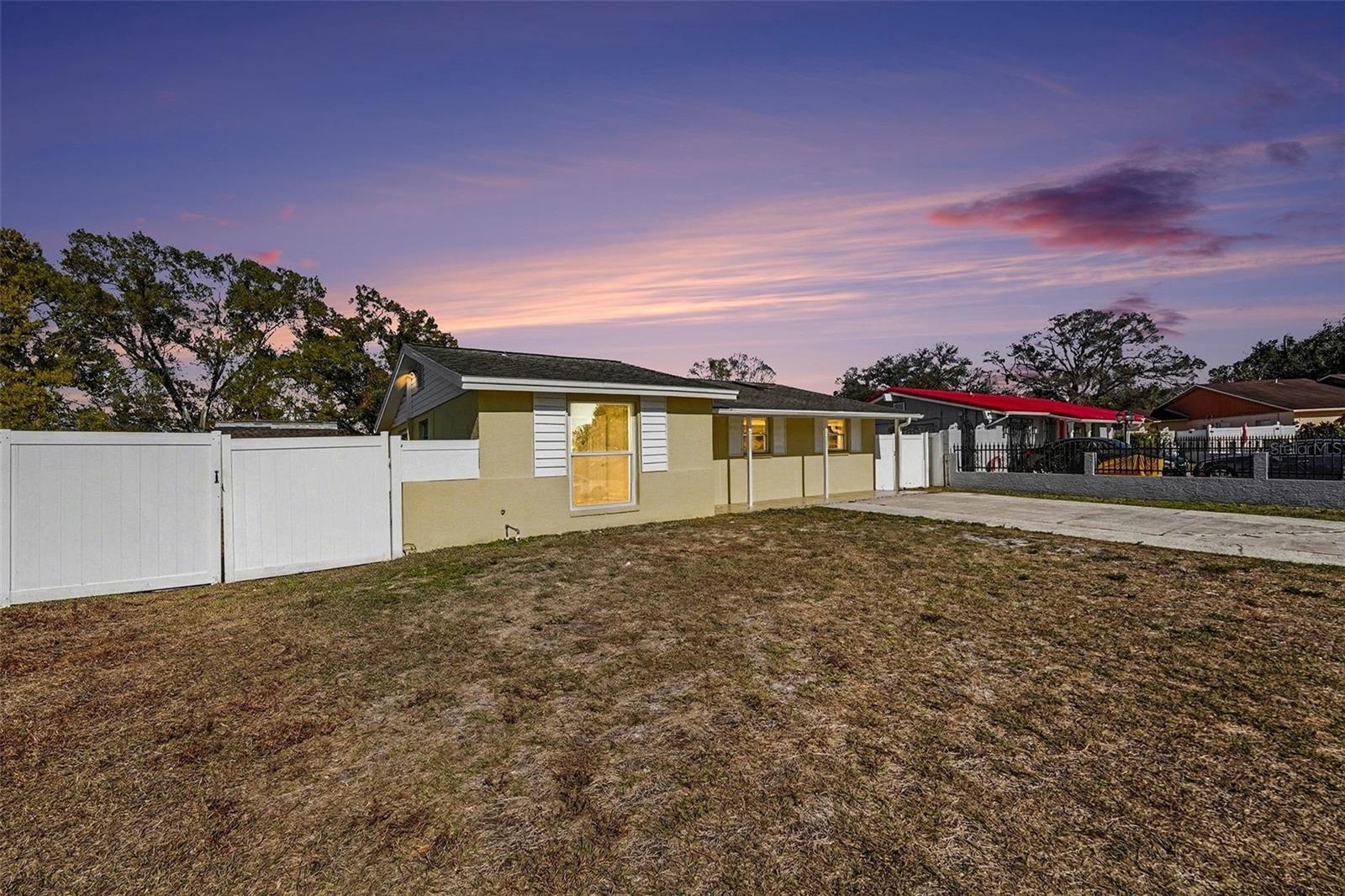 9031 TREE VALLEY CIR, TAMPA, FL, 33615