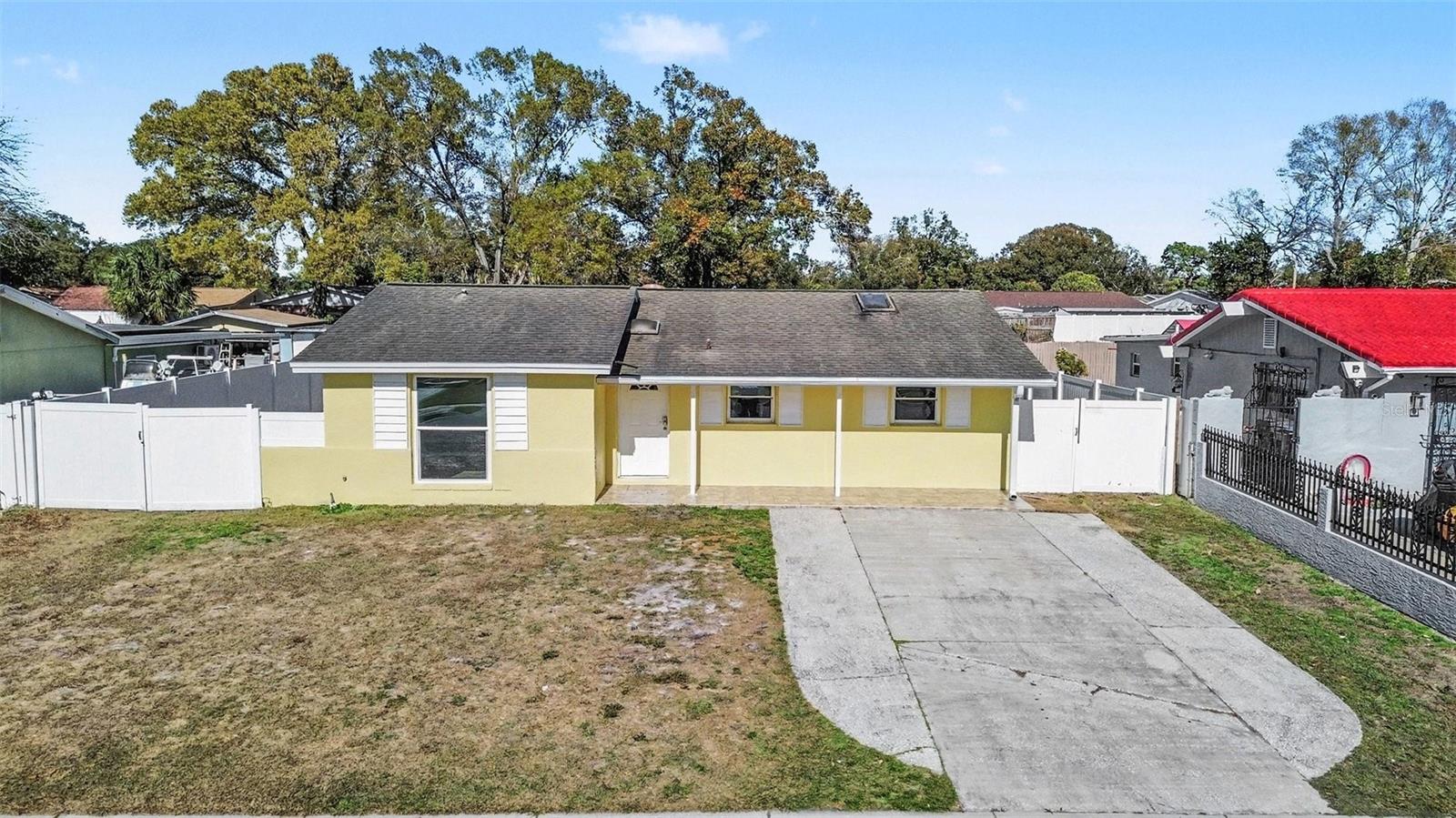 9031 TREE VALLEY CIR, TAMPA, FL, 33615