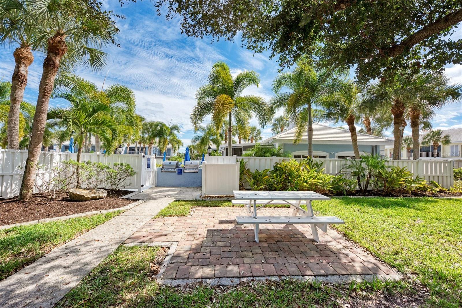 335 SAINT GEORGE CT #1, VENICE, FL, 34293