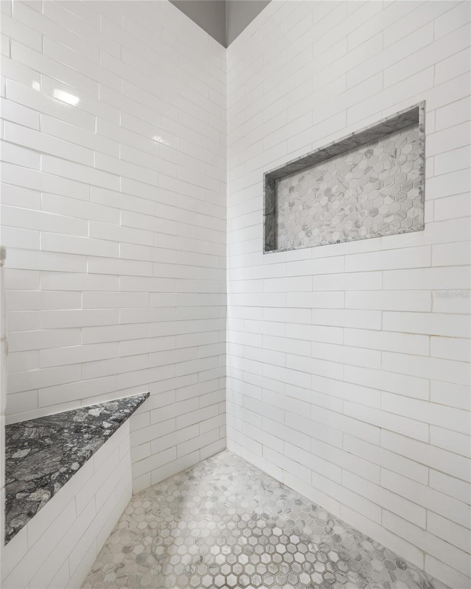 6818 NW 105TH AVE, ALACHUA, FL, 32615