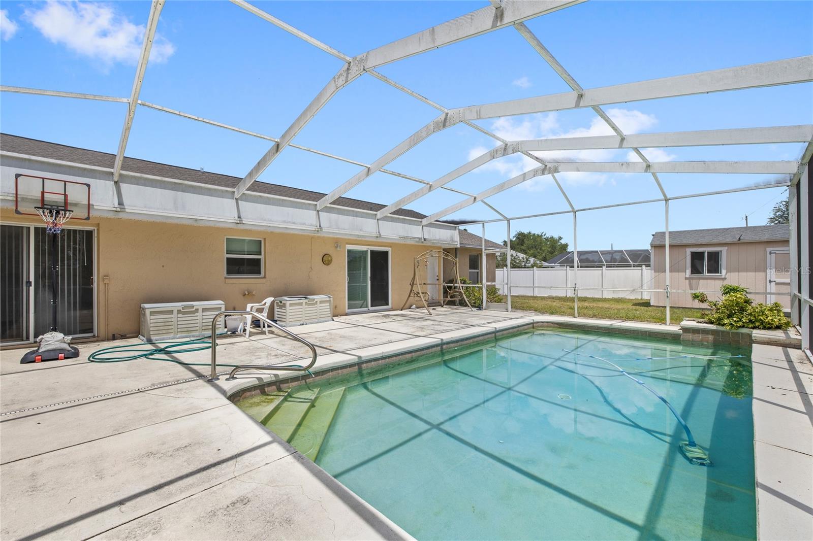 196 WATERVIEW CIR, AUBURNDALE, FL, 33823