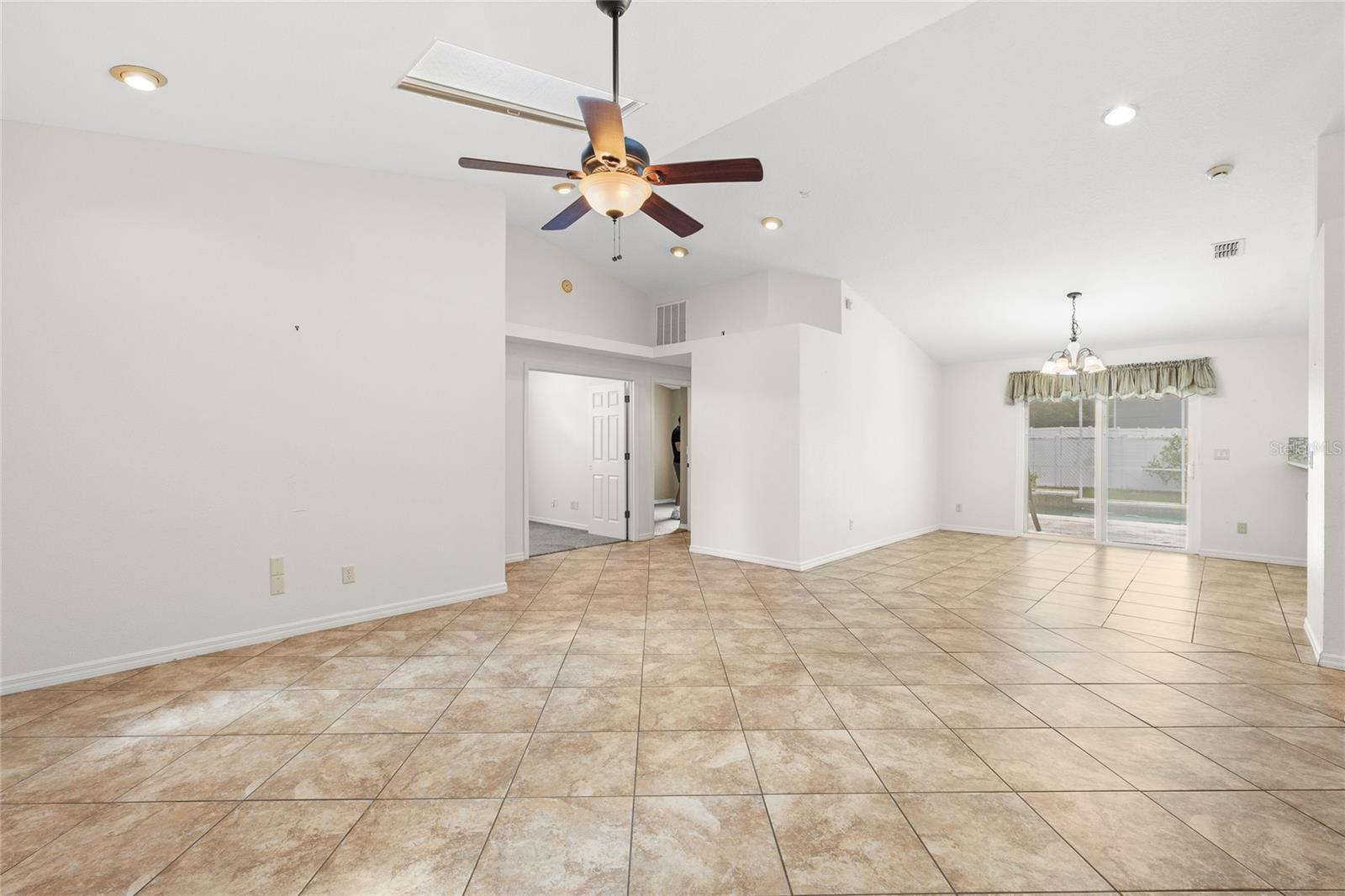 196 WATERVIEW CIR, AUBURNDALE, FL, 33823