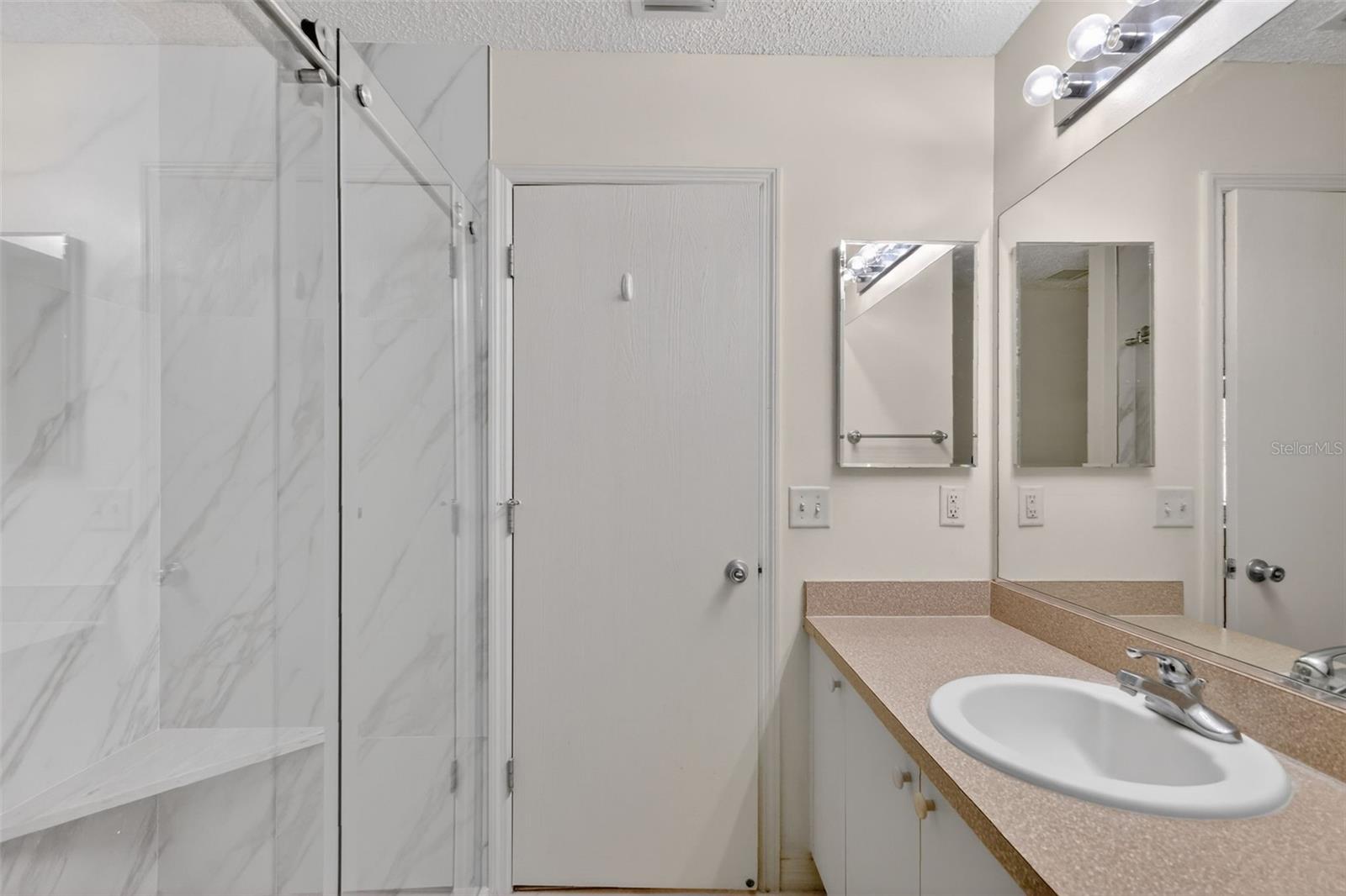 974 LIVINGSTON LOOP, THE VILLAGES, FL, 32162