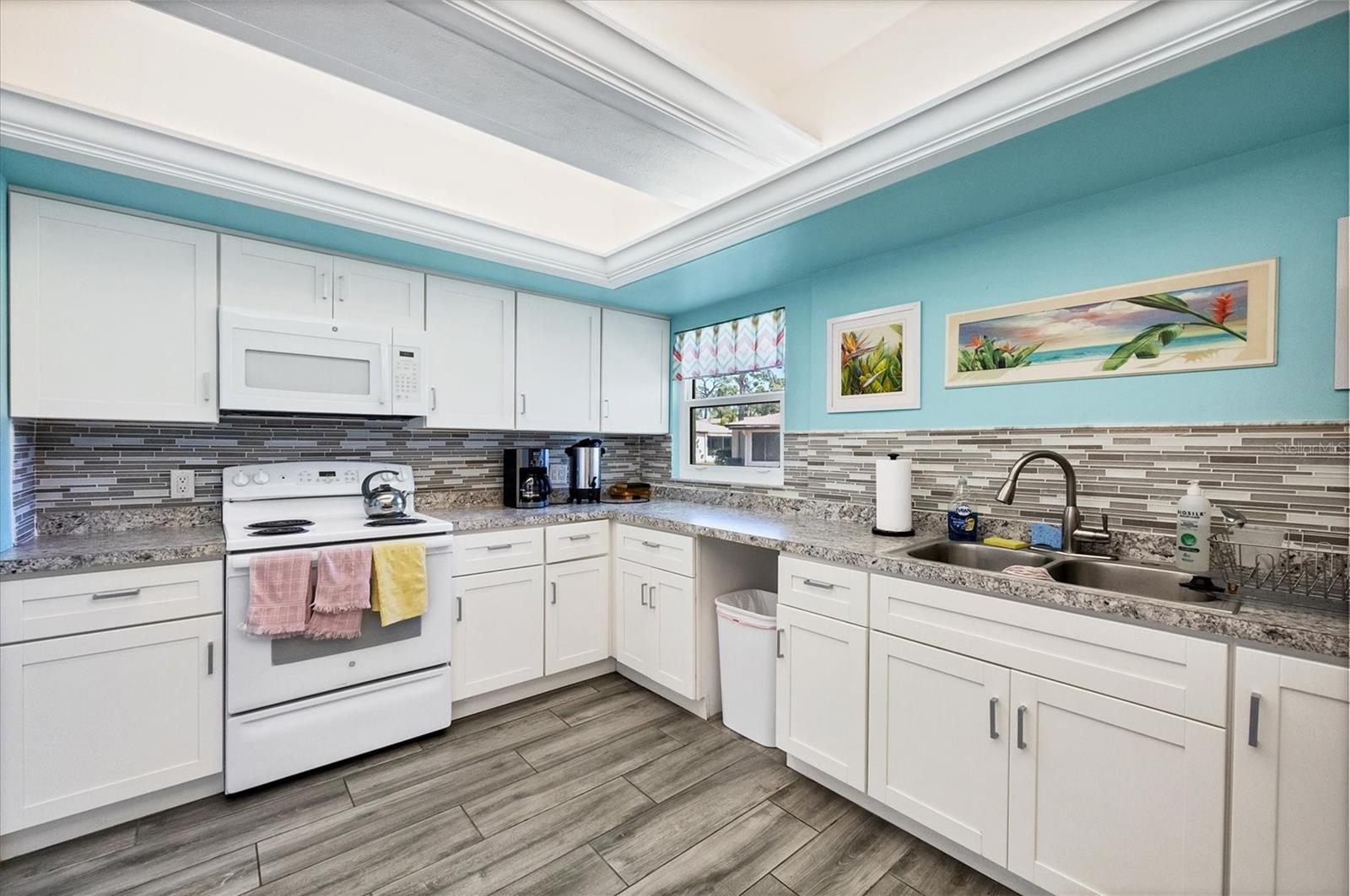 2807 SWIFTON DR #3, SARASOTA, FL, 34231