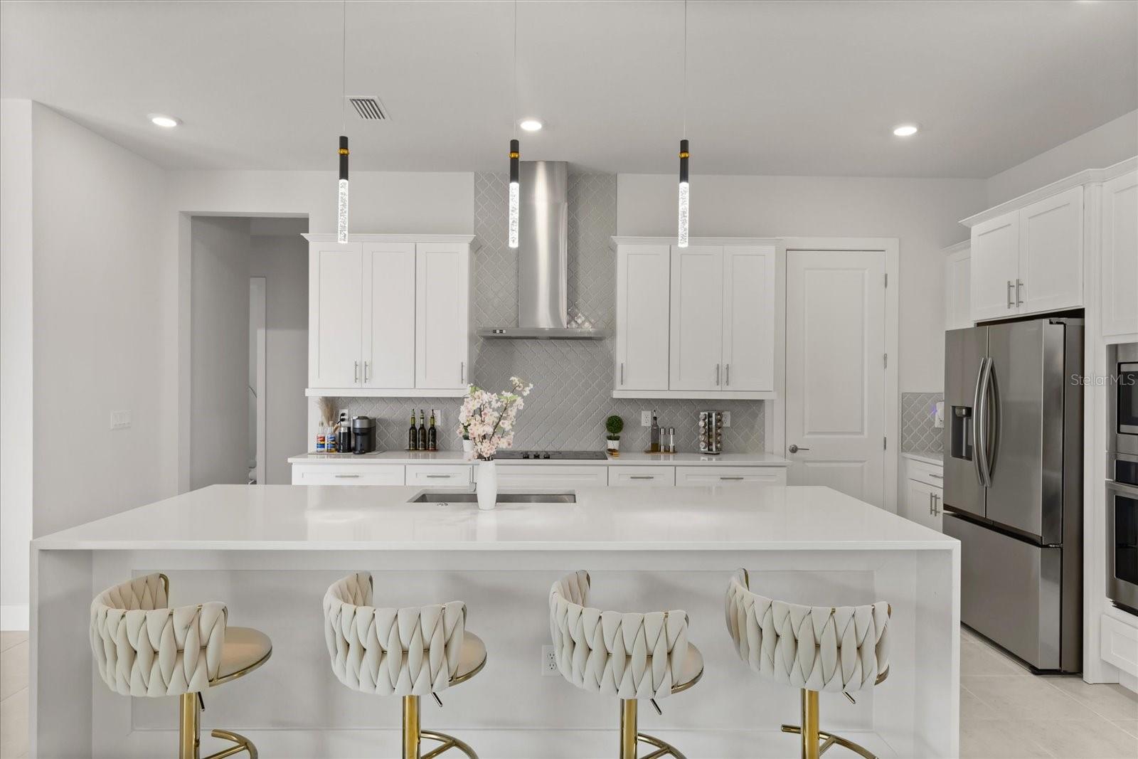 8297 IVY STARK BLVD, WESLEY CHAPEL, FL, 33545