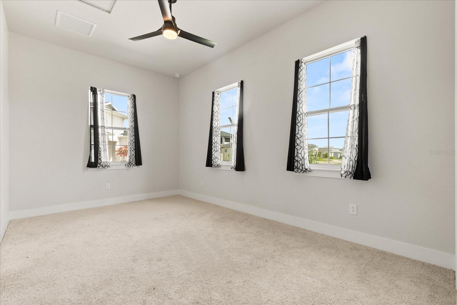 8297 IVY STARK BLVD, WESLEY CHAPEL, FL, 33545