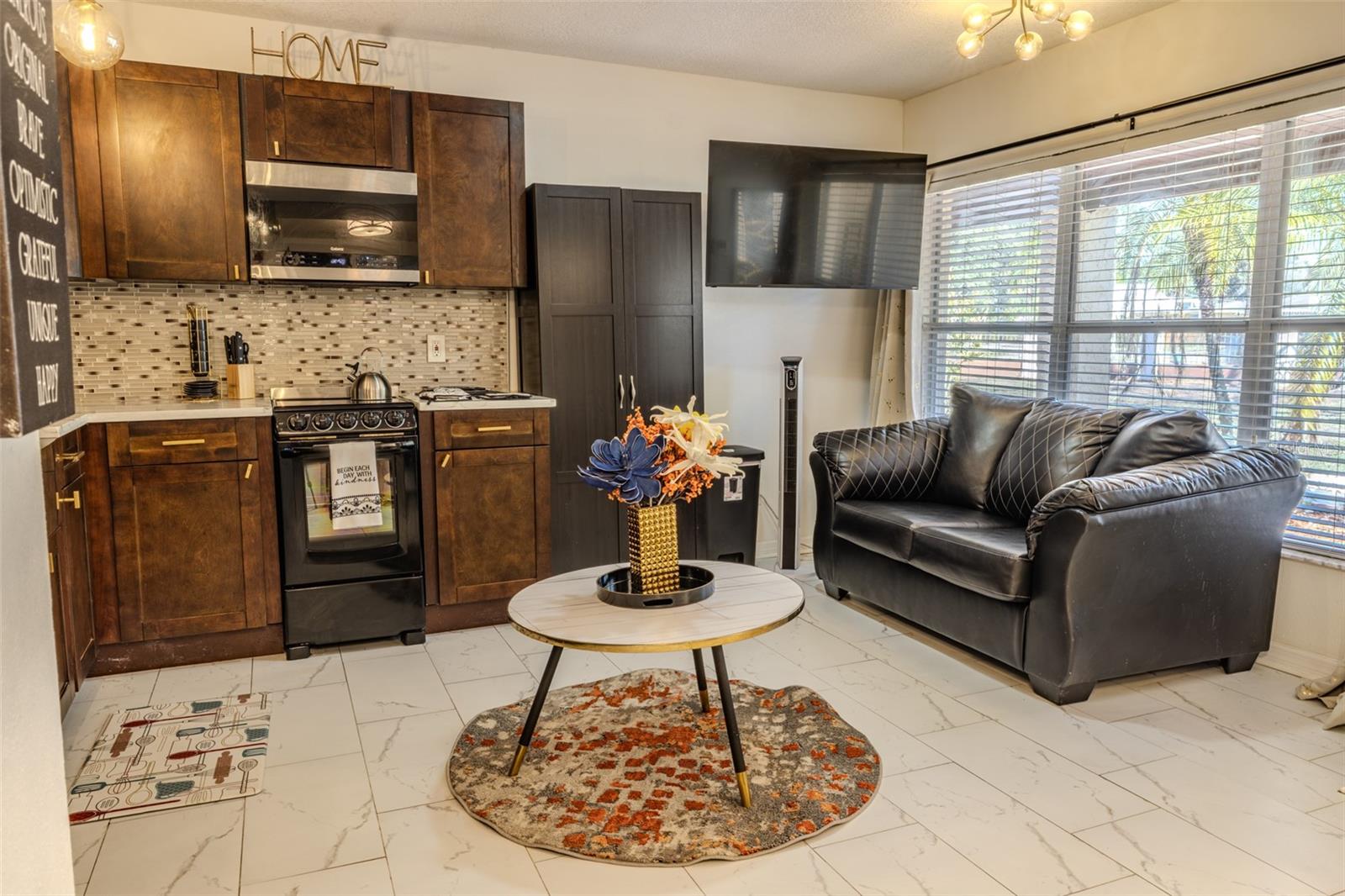 11608 N BOULEVARD, TAMPA, FL, 33612