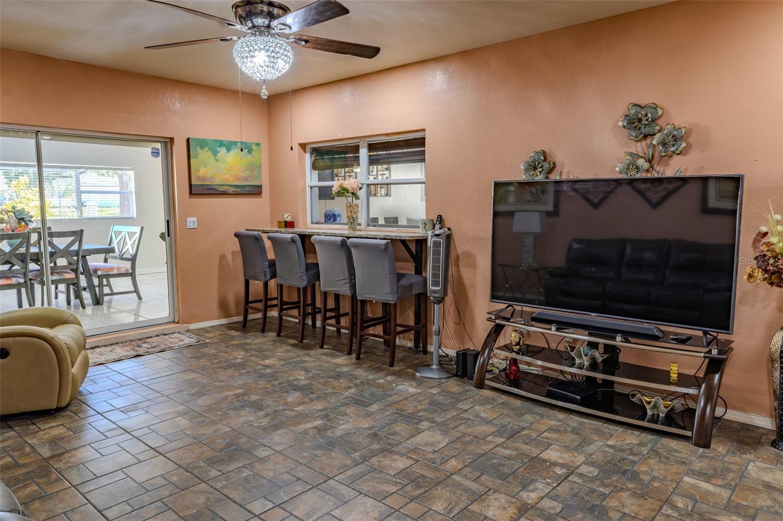 11608 N BOULEVARD, TAMPA, FL, 33612