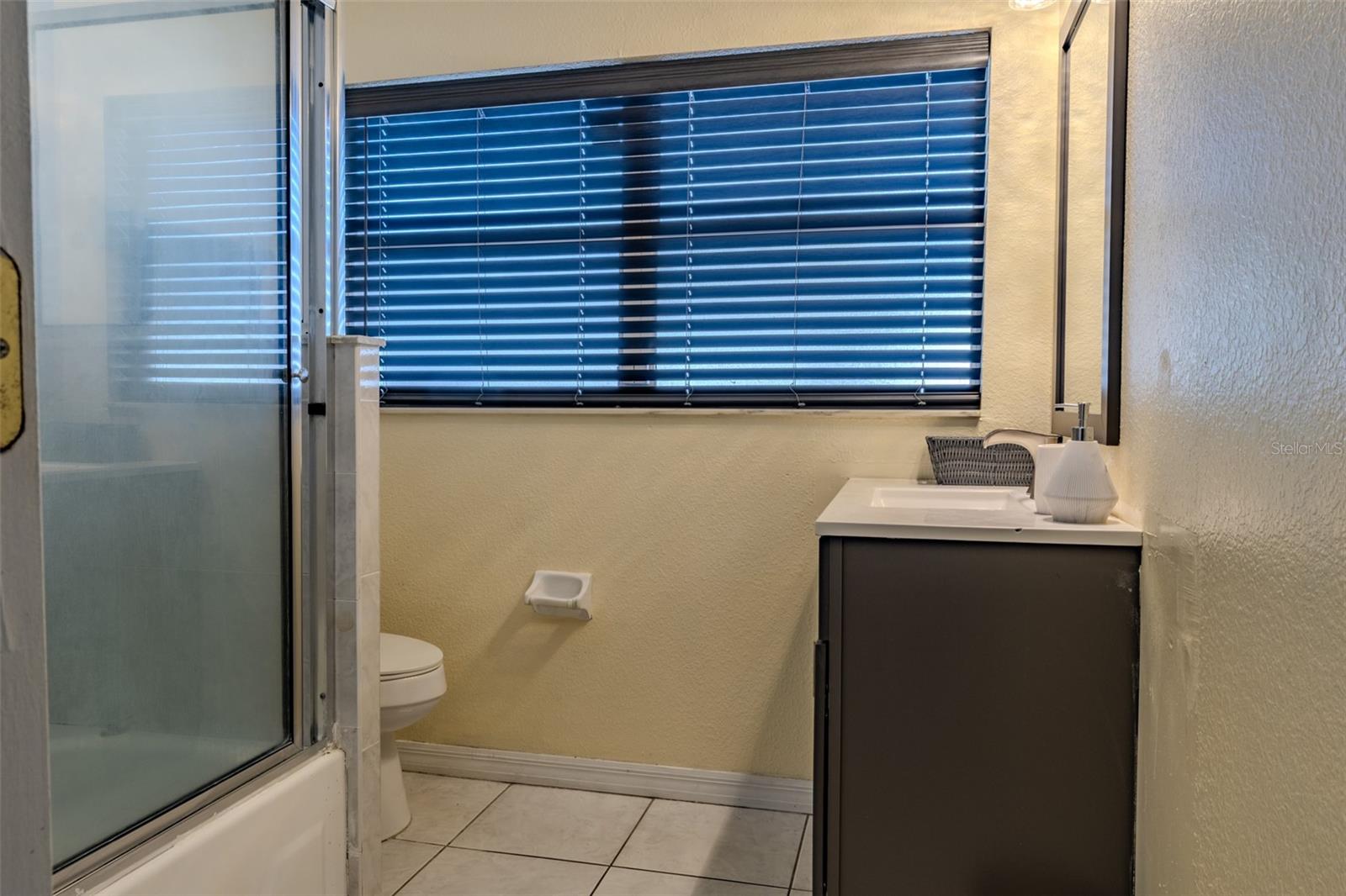 11608 N BOULEVARD, TAMPA, FL, 33612