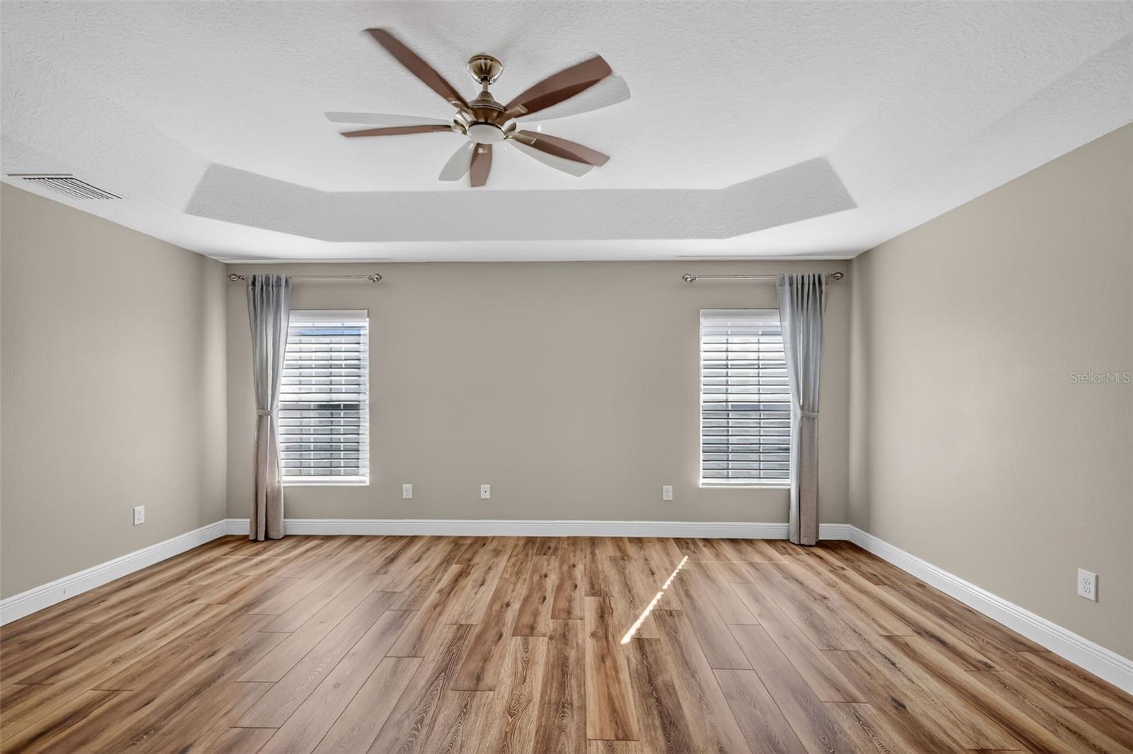 1586 LEMON LOOP, THE VILLAGES, FL, 32163