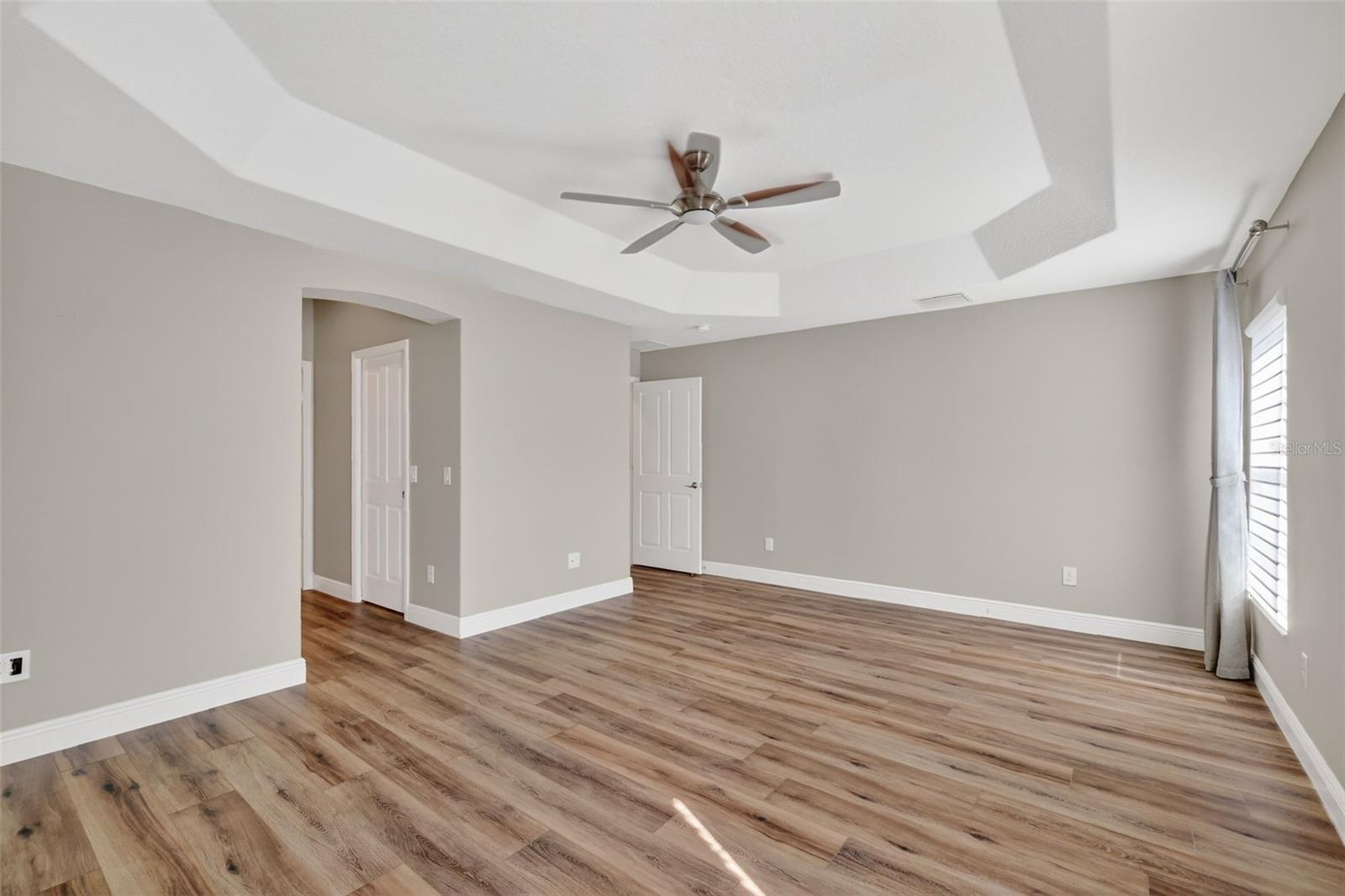 1586 LEMON LOOP, THE VILLAGES, FL, 32163