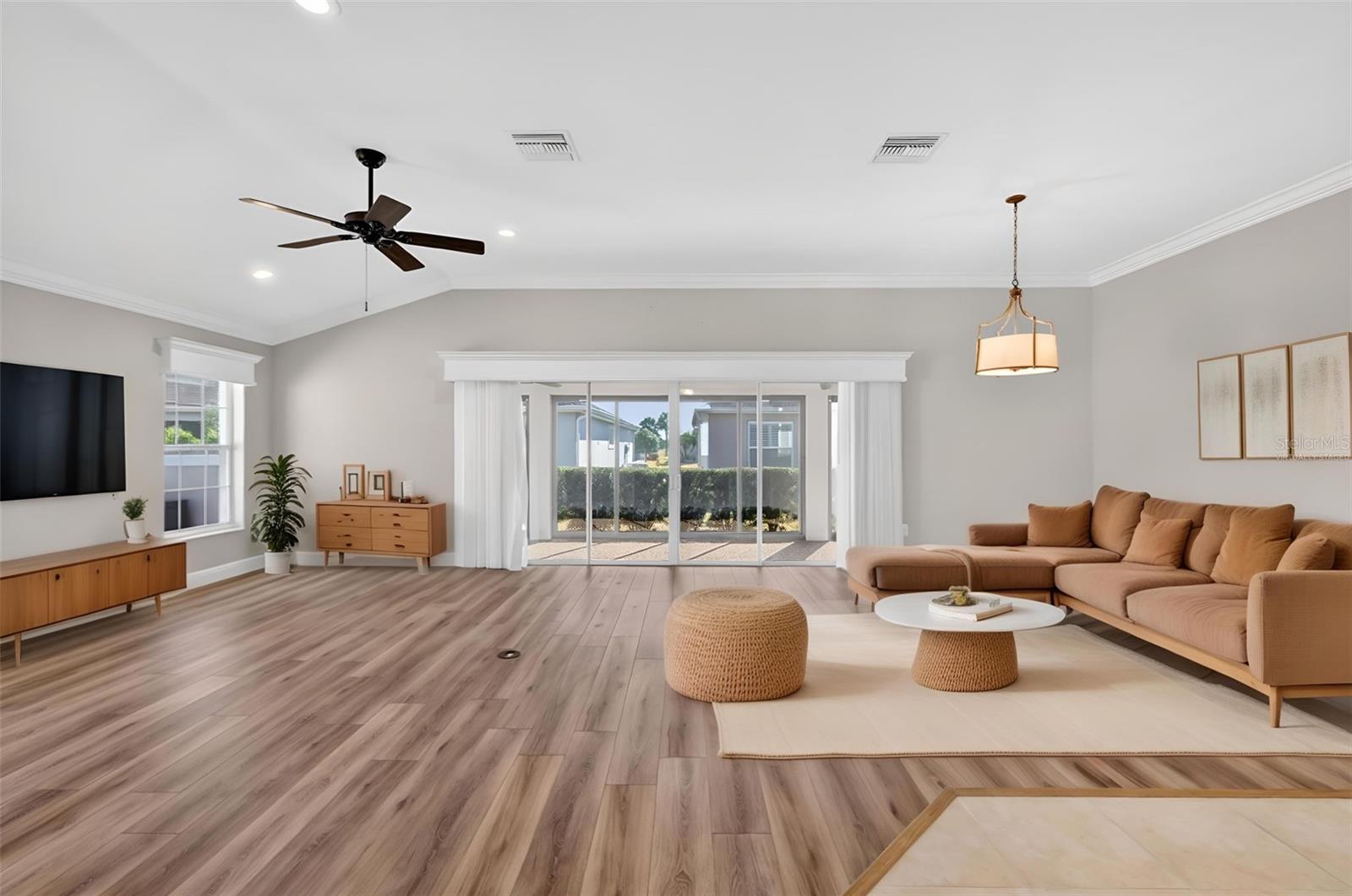 1586 LEMON LOOP, THE VILLAGES, FL, 32163