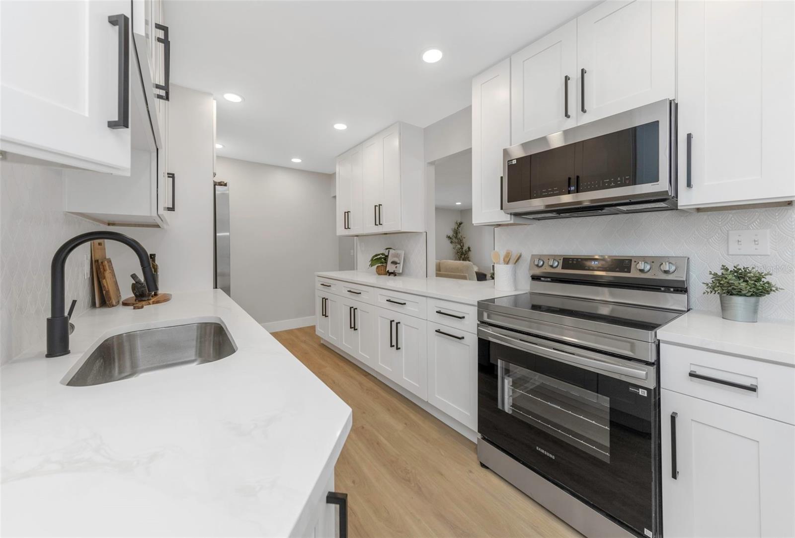 15911 COUNTRY FARM PL, TAMPA, FL, 33624