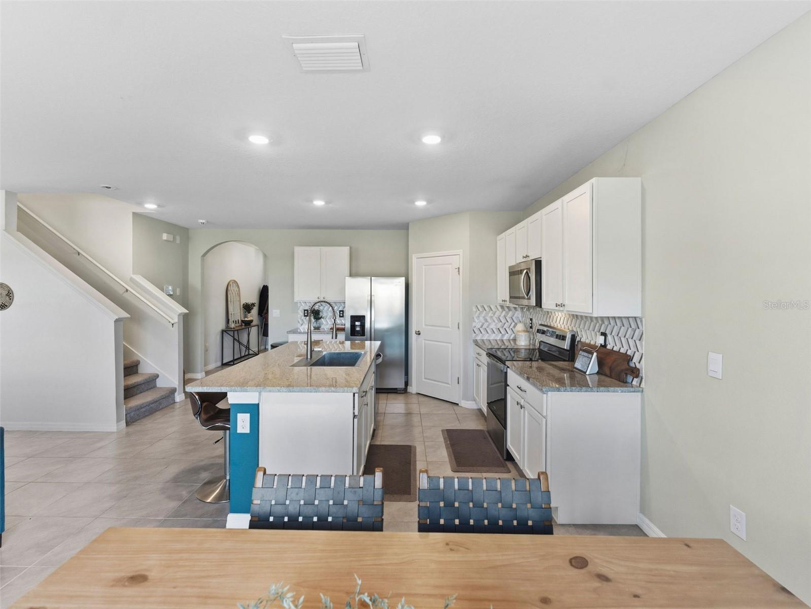 32577 KOBUK VALLEY AVE, WESLEY CHAPEL, FL, 33543