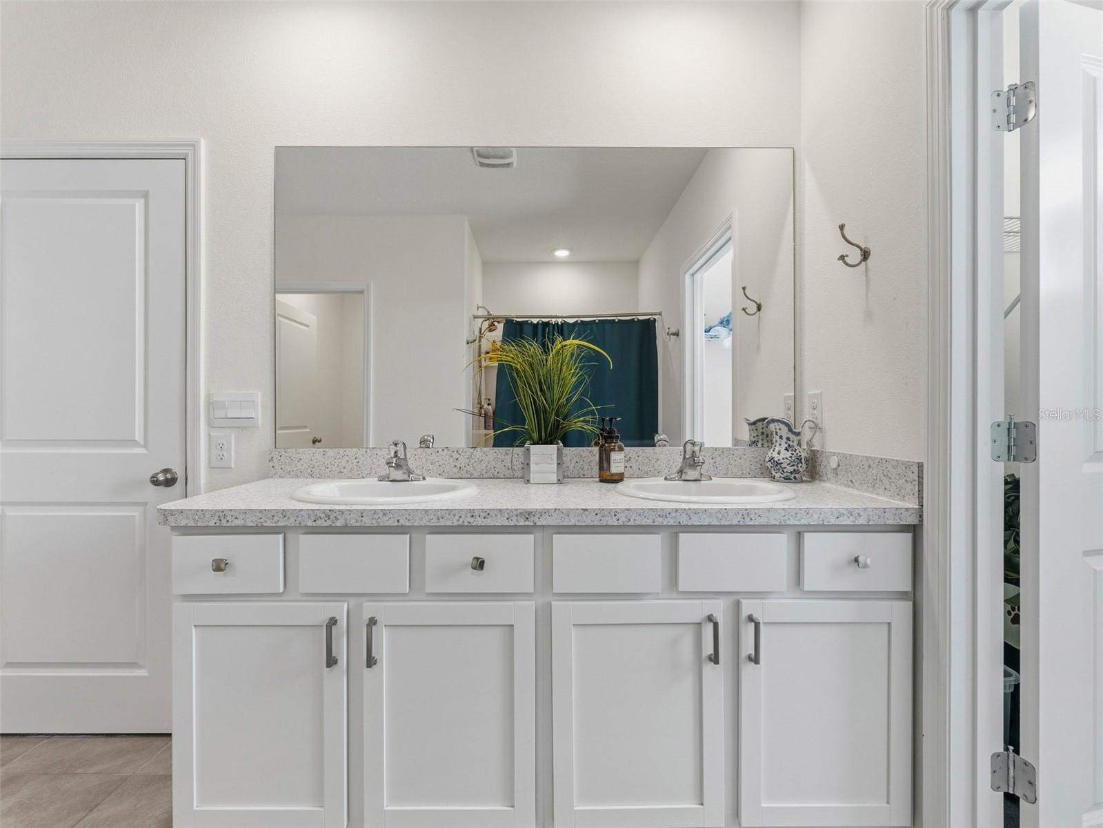 32577 KOBUK VALLEY AVE, WESLEY CHAPEL, FL, 33543