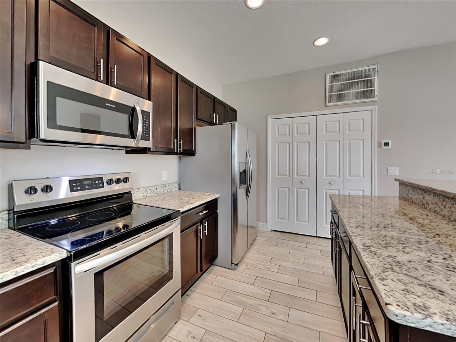 1333 SALISBURY DR, WINTER HAVEN, FL, 33881