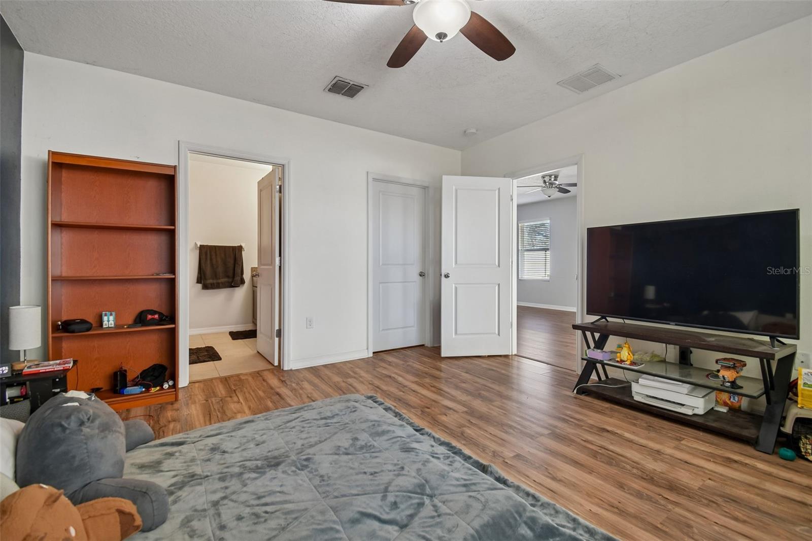 10104 HAWK STORM AVE, TAMPA, FL, 33610