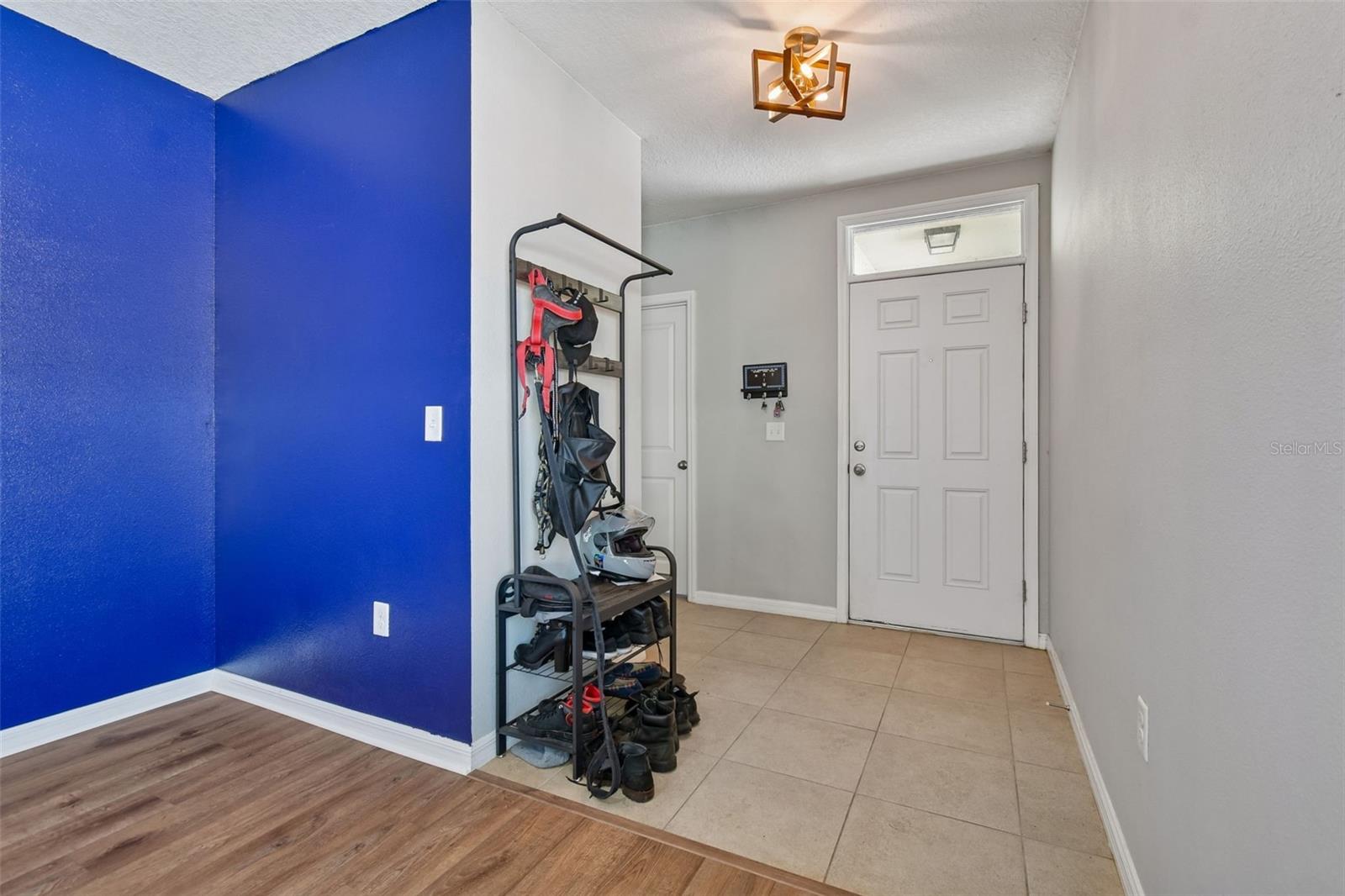 10104 HAWK STORM AVE, TAMPA, FL, 33610