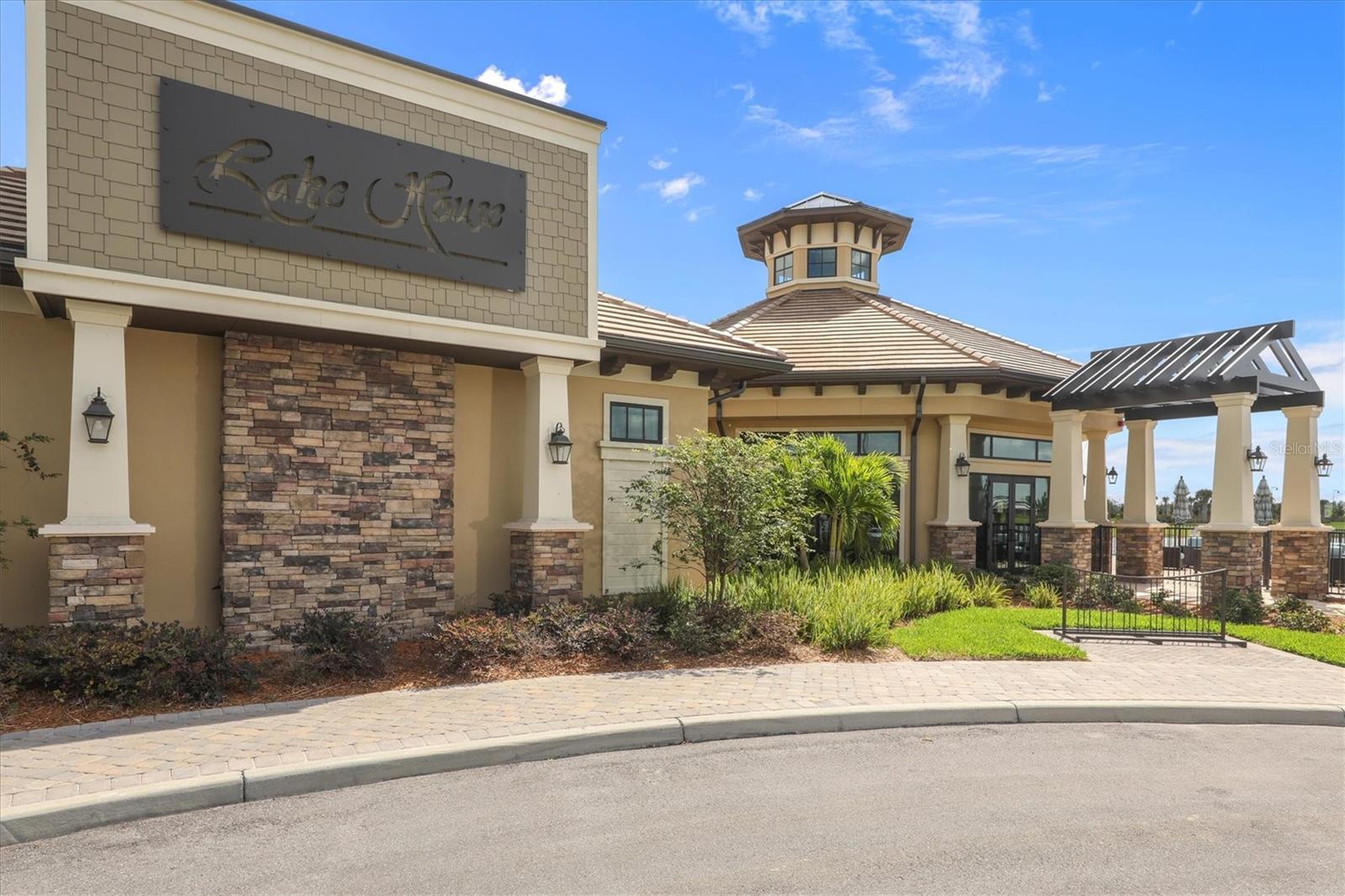 17203 CORINNA PL, BRADENTON, FL, 34202